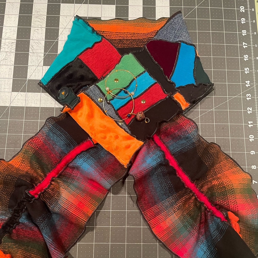 Drawstring scarf